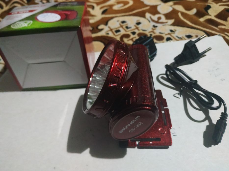 Фонарик на лоб Grunhelm GR-1898  на аккумуляторе.Новый.