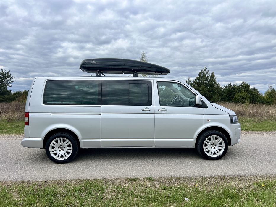 Wynajem VW Multivan Long z boxem dachowym – 5, 7 LUB 8 Osób