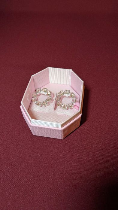 Swarovski, Kolczyki kreole Millenia, Szlif ośmiokątny, Białe, 5618629