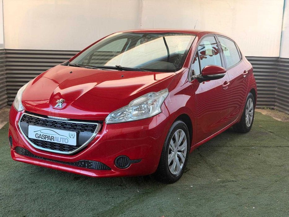 Peugeot 208 1.2 VTi 82CV