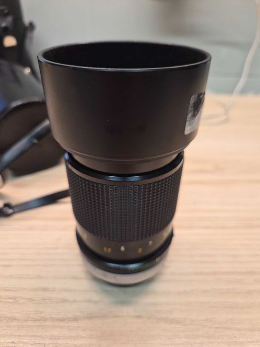 Objetiva Canon FD 135mm f/3.5 vintage com estojo
