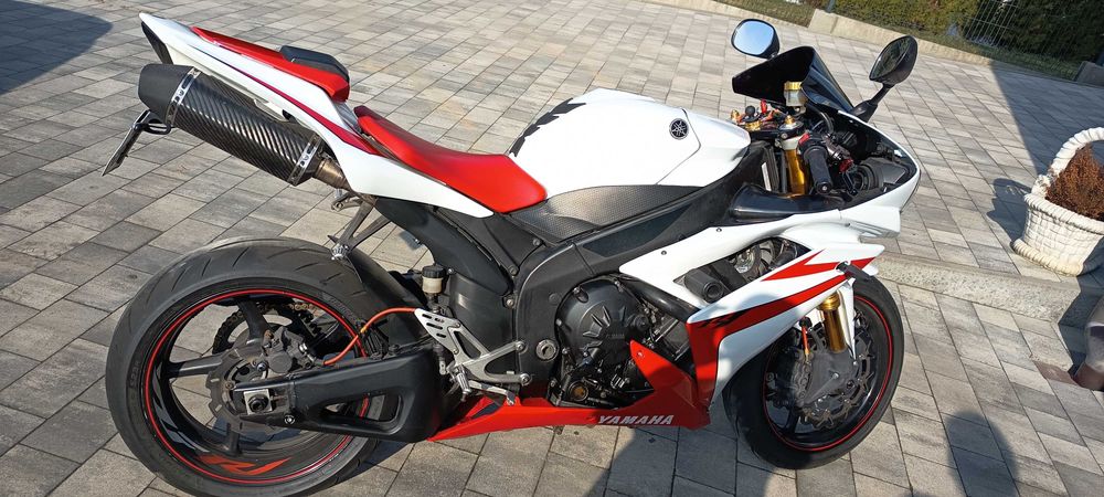 Yamaha r1 RN19 2007 r 1000