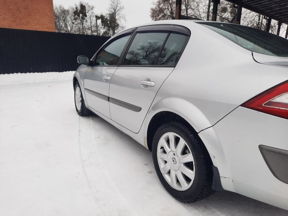 Продам  Автомобіль двигун 1.6МРІ