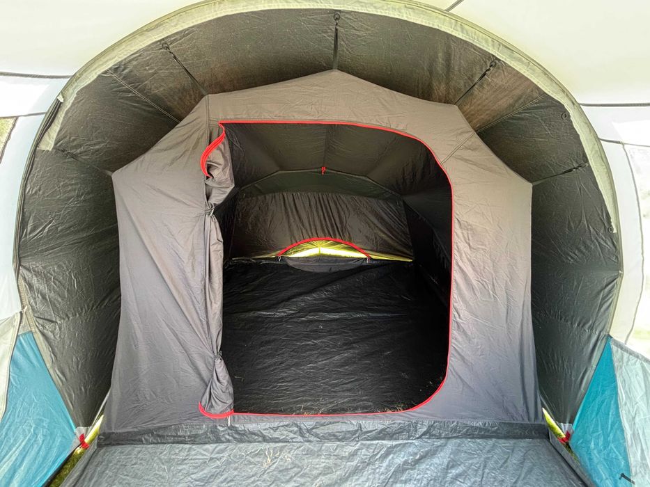 Namiot kempingowy Quechua Arpenaz 4.1 Fresh & Black 4-osobowy