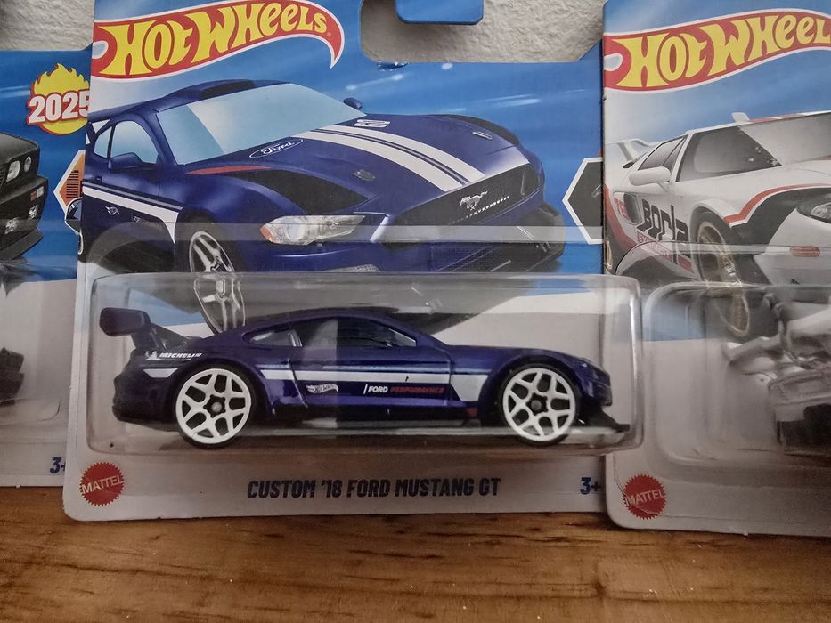 Hot Wheels - Ler Descrição