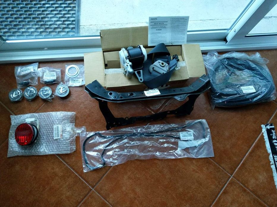 Peças novas originais e usadas Lexus IS200