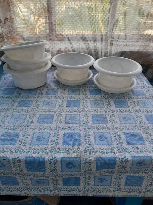 Цветочные горшки