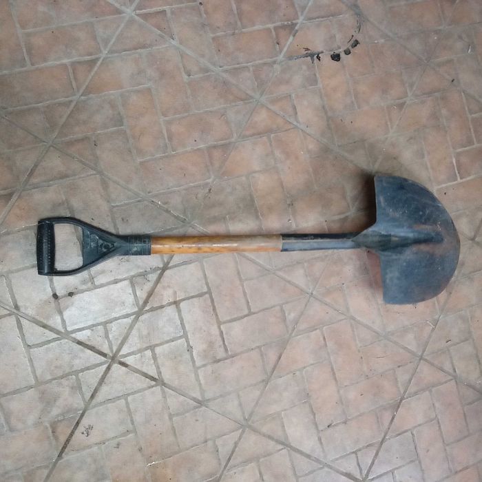 Pá para agricultura, com 1,10mts comp x 30 cms largura