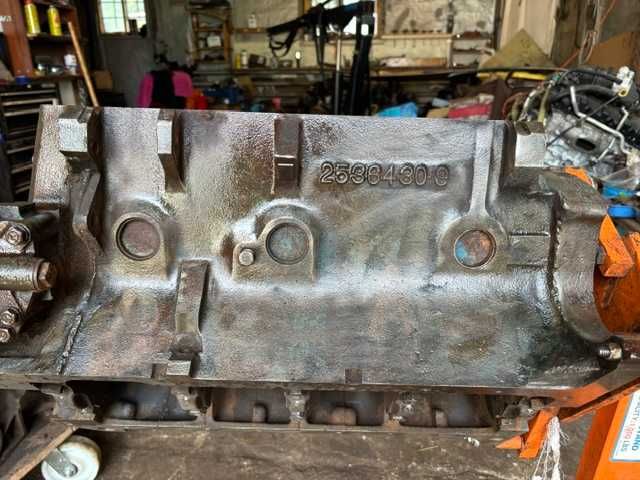 Mopar  blok silnik 440  1968r.