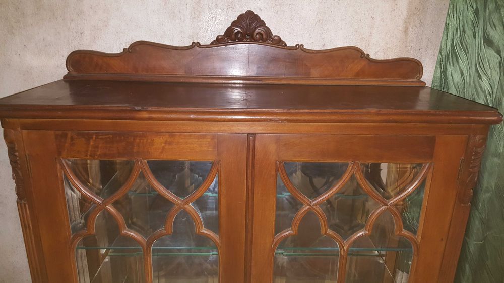 Vitrine muito antiga