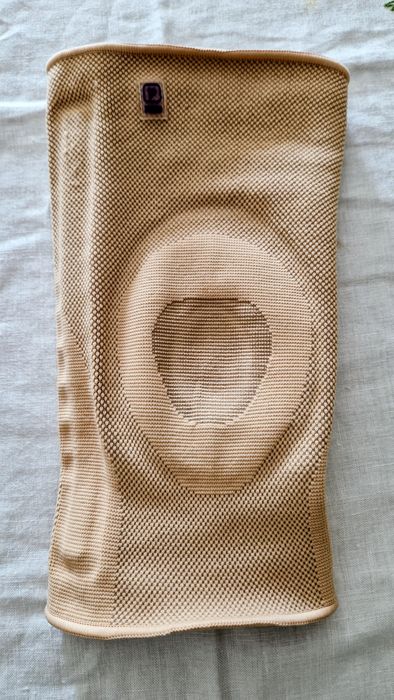 Sapatilhas de Futsal Adidas + Meias + Joelheira Elástica M + Voltaren