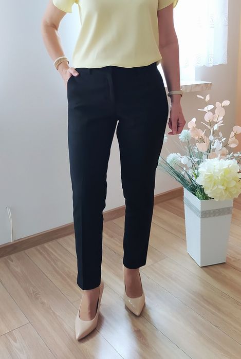 Eleganckie spodnie w kant czarne S 36 do kostek cygaretki