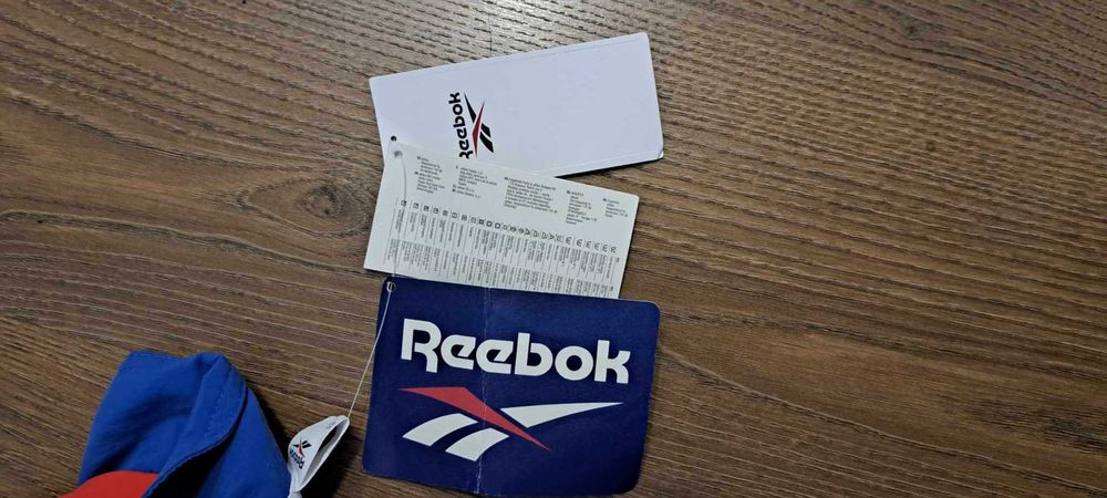 Reebok Kurtka FQ2211 na Wiosnę/Lato. Nowa z metkami. Rozm. M/L