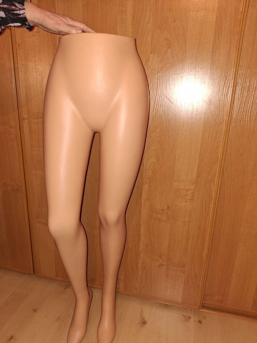 Manekin do ekspozycji rajstop