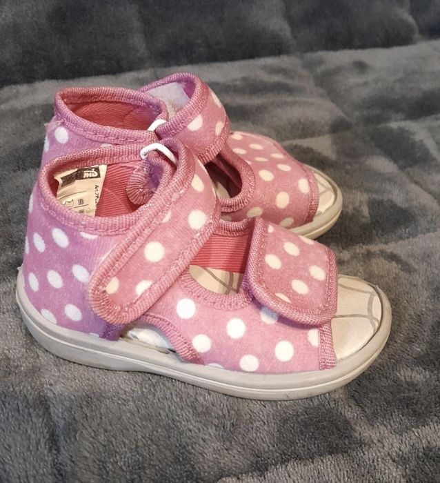 Kapcie CCC papcie rozm 20, skórzana wkładka, różowe