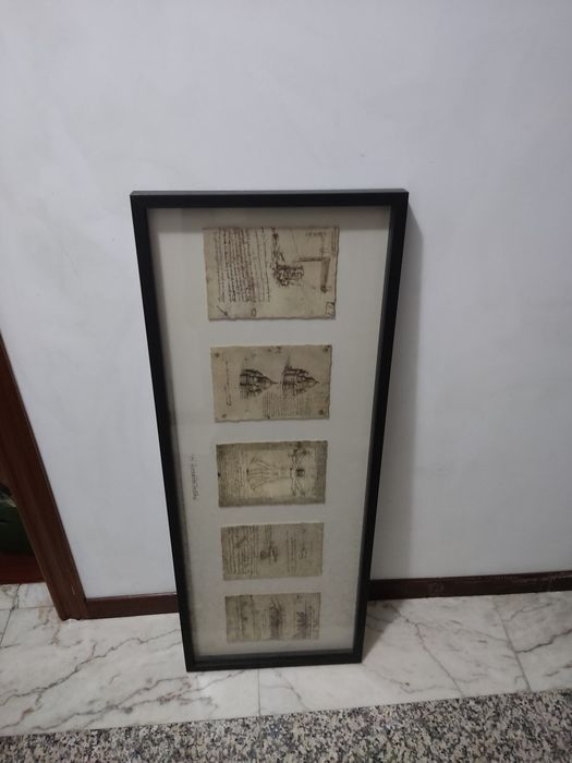 Moldura com cinco imagens