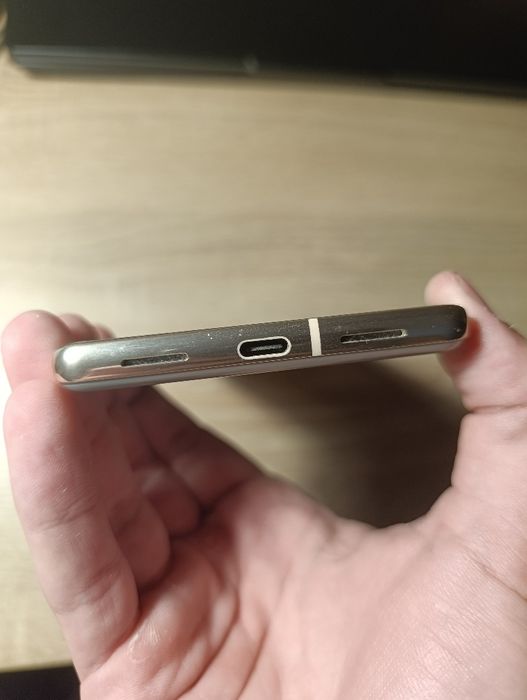 Pixel 7 pro 12/128 в задовільному стані neverlock