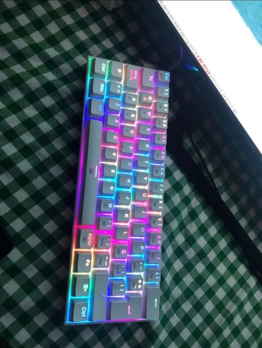 Teclado gamer RedDragon