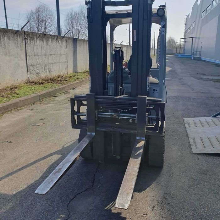 Навантажувач газовий STILL RХ70-25 T
