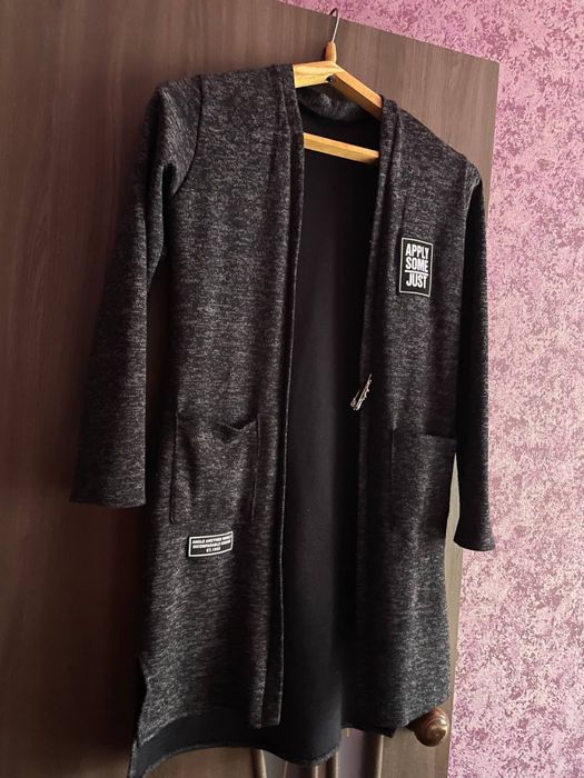 Продам кардиган в хорошому стані