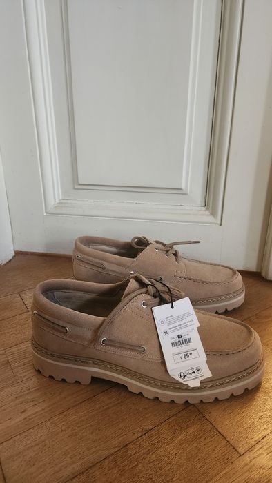 Взуття,замшеві  топсайдери zara