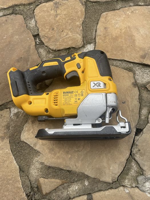 Лобзік DeWalt ,девольт.