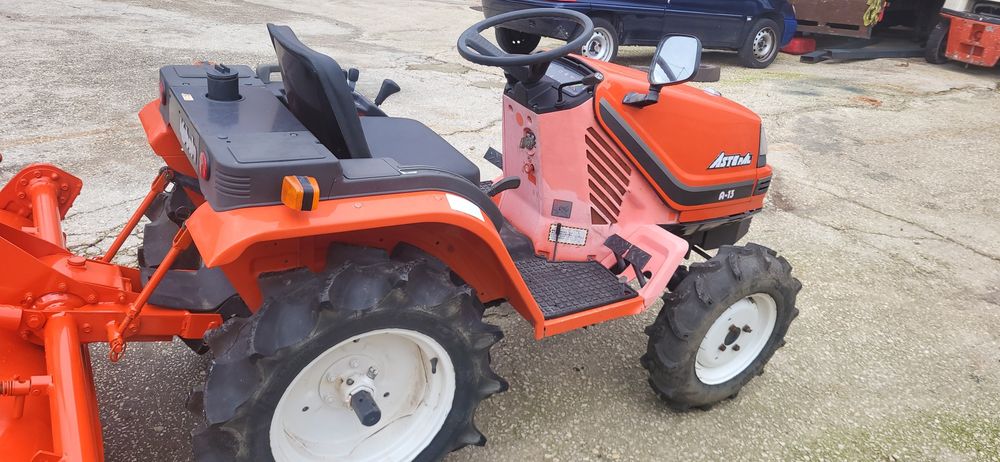 Tratror kubota  a 13 com frese