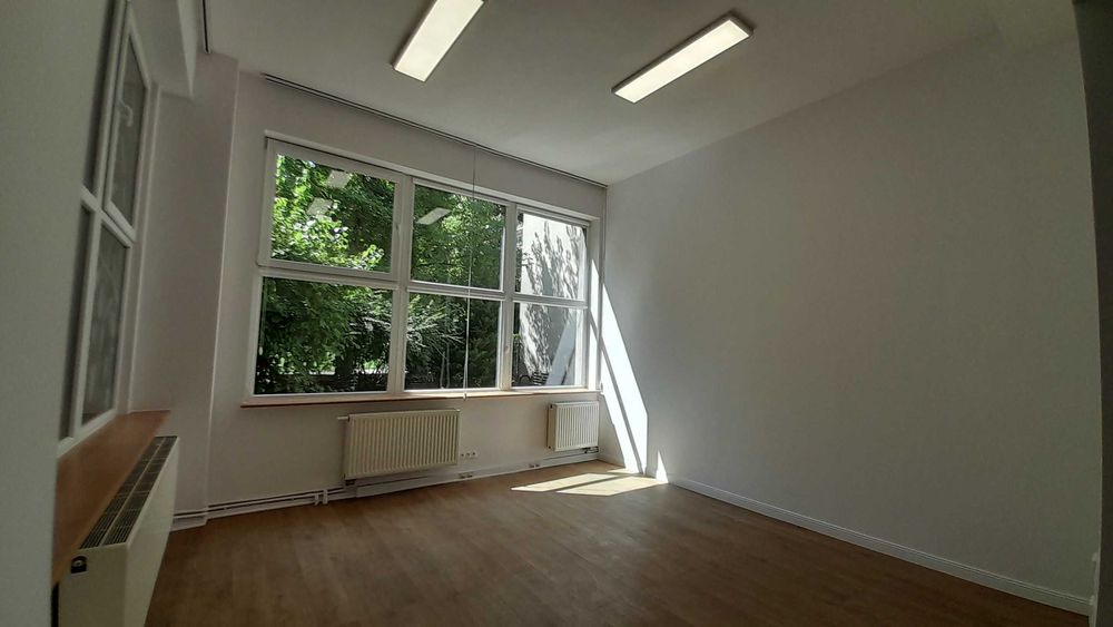 Lokal usługowy / biurowy - ul. Narbutta / róg Puławskiej. oficyna, 108 m2