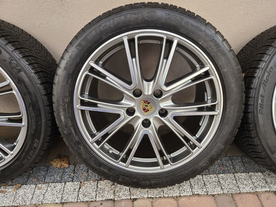 Koła do Porsche Panamera 20 cali na oponach zimowych - Oryginalne. Stan- Jak Nowe