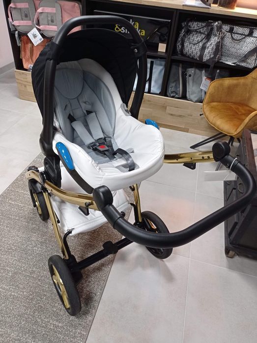 Złoto i biel, ekskluzywny i zadbany wózek 3w1 Tako Extreme Flash