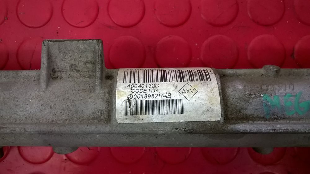 Caixa de Direção - 490018982R-B- RENAULT MEGANE III Hatchback