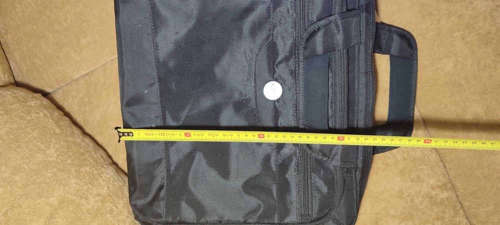 Сумку для ноутбука портфель