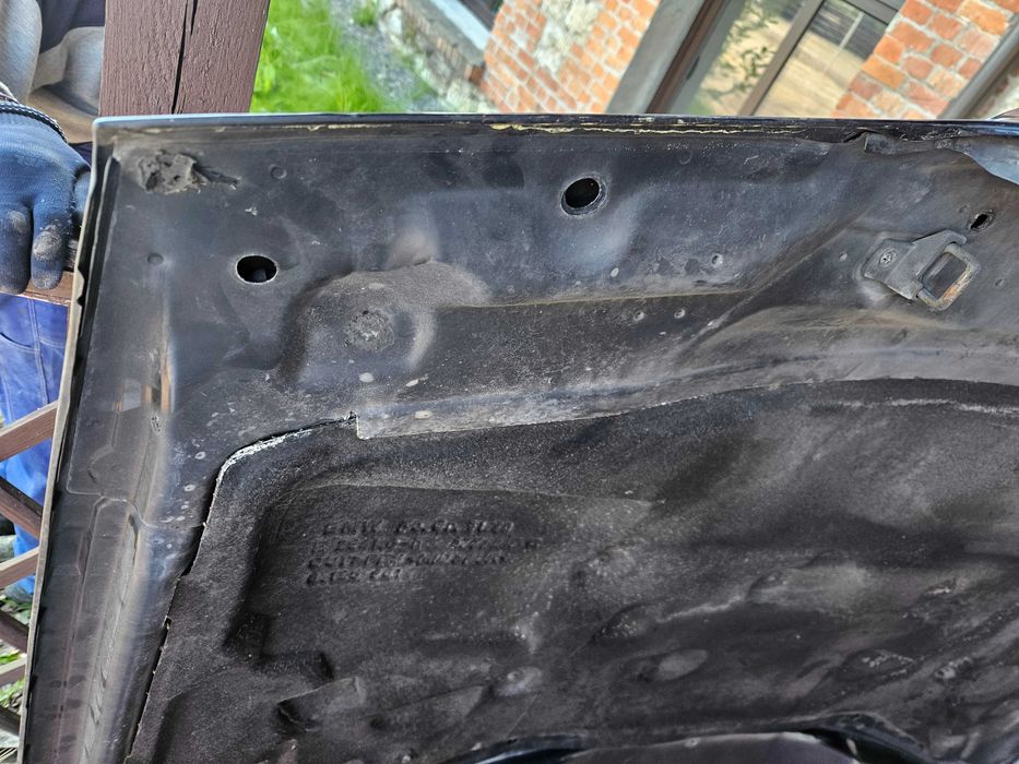 Maska bmw e38 ładna bez rdzy