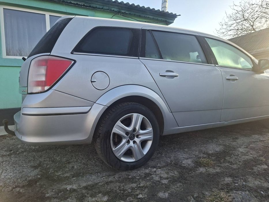 Opel Astra H, 2010 рік
