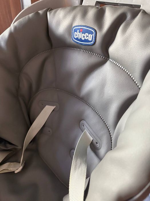 Stolik do jedzenia dla dzeci Chicco Magic Relax
Stolik Chicco