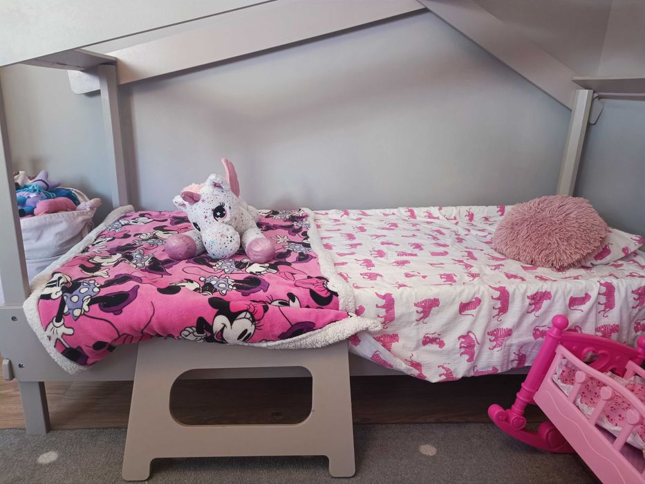 Caminha linda! Com estrado incluído