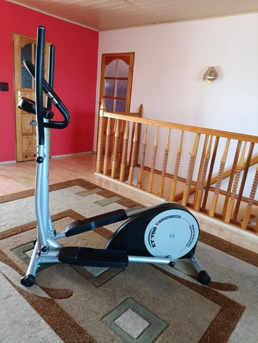 Orbitrek elektromagnetyczny  do ćwiczeń