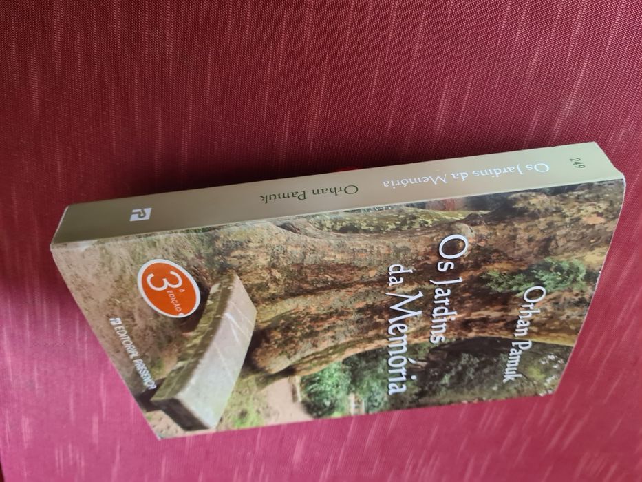 Livro Os Jardins da Memória