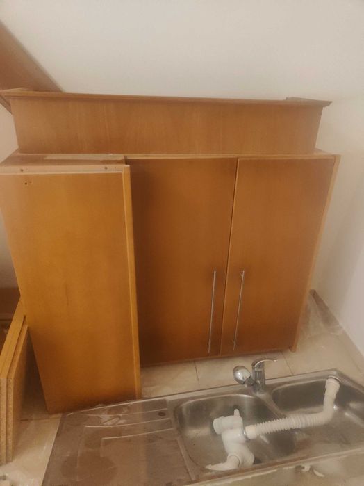 Móveis de Cozinha Usados + Lava-loiça Inox + Pedra