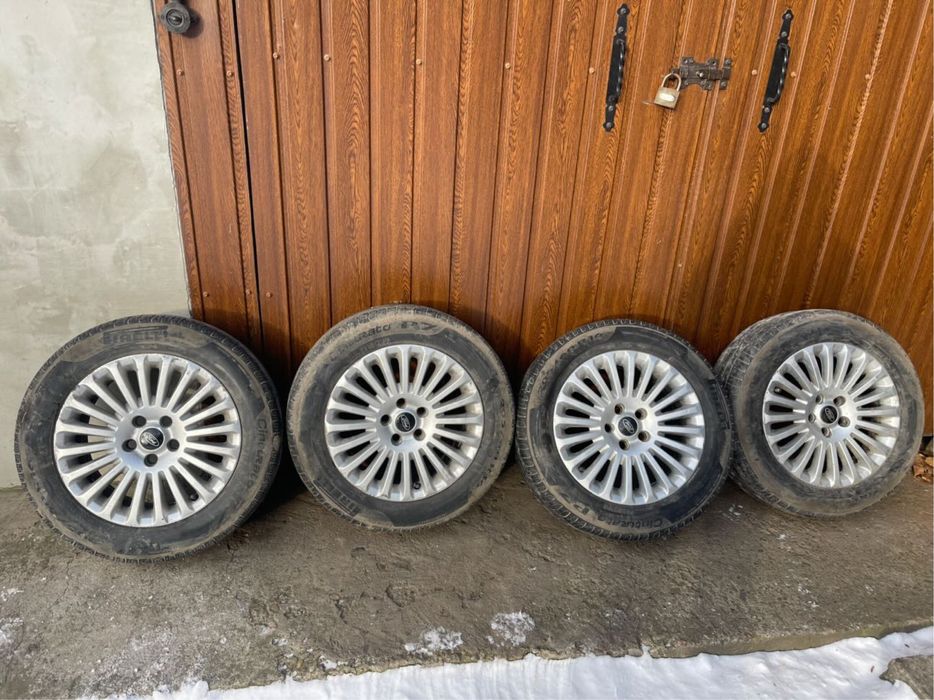 Комплект резини з дисками R16 5/108