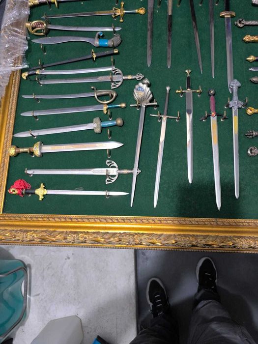 Oportunidade Exclusiva para  colecionadores  HISTÓRIA MEDIEVAL!