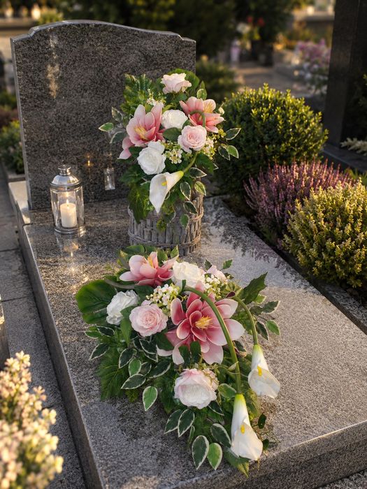 Kompozycja na grób magnolia pianka
