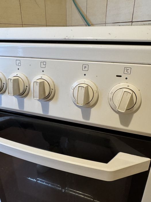 Kuchenka gazowo-elektryczna BEKO –4 palniki