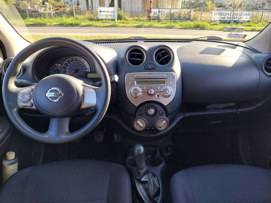 samochód Nissan Micra