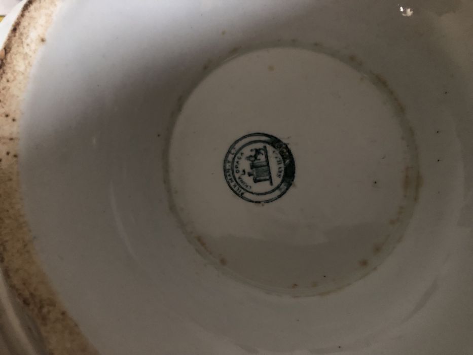 Prato coberto ou fruteiro