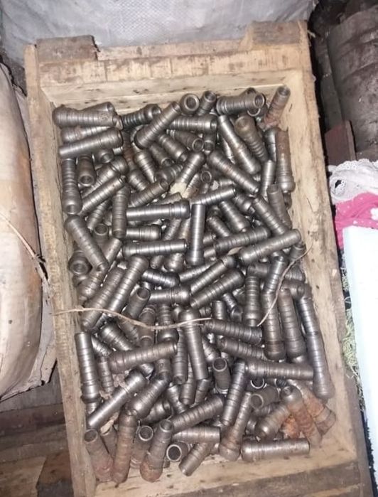 Гайки для шлангів високого тиску