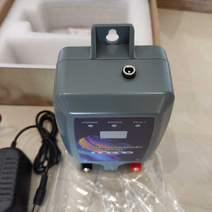 Cerca Elétrica 12Kv para Animais 15km 12VDC ou 220VAC