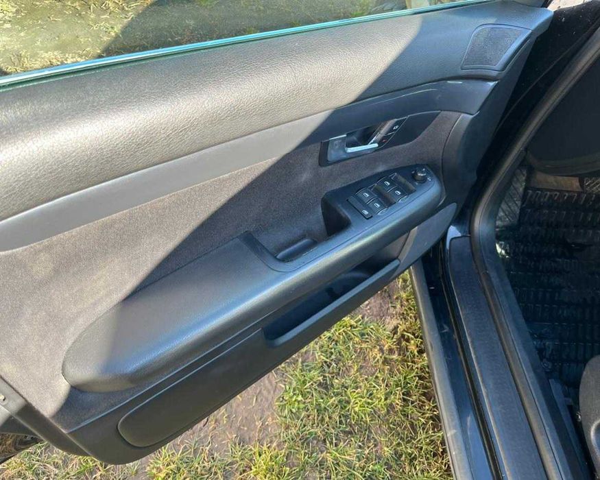 Продам Audi A4 2004