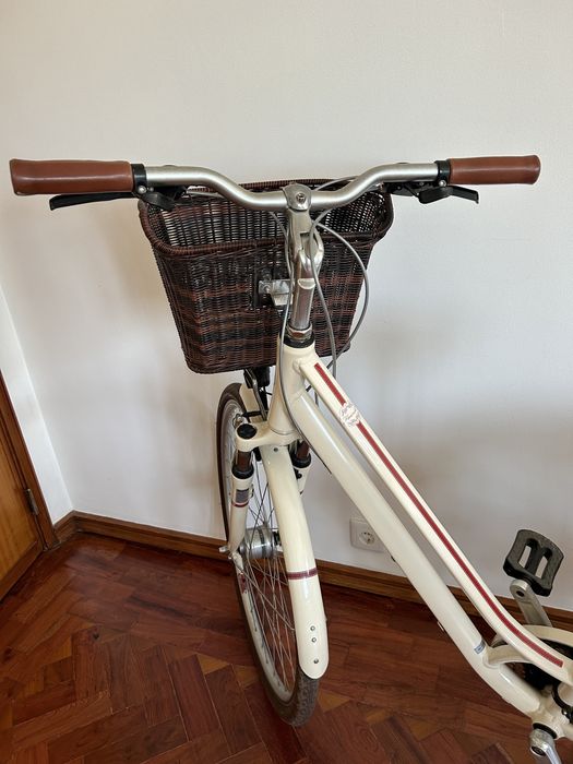 Bicicleta de cidade senhora Liv