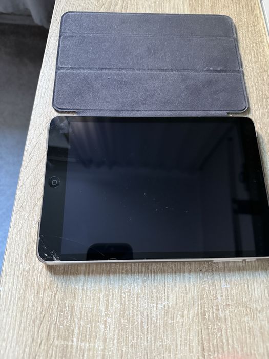 MacBook Pro 13”, 2018, dodatkowo w cenie iPad mini 2 + Magic Mouse